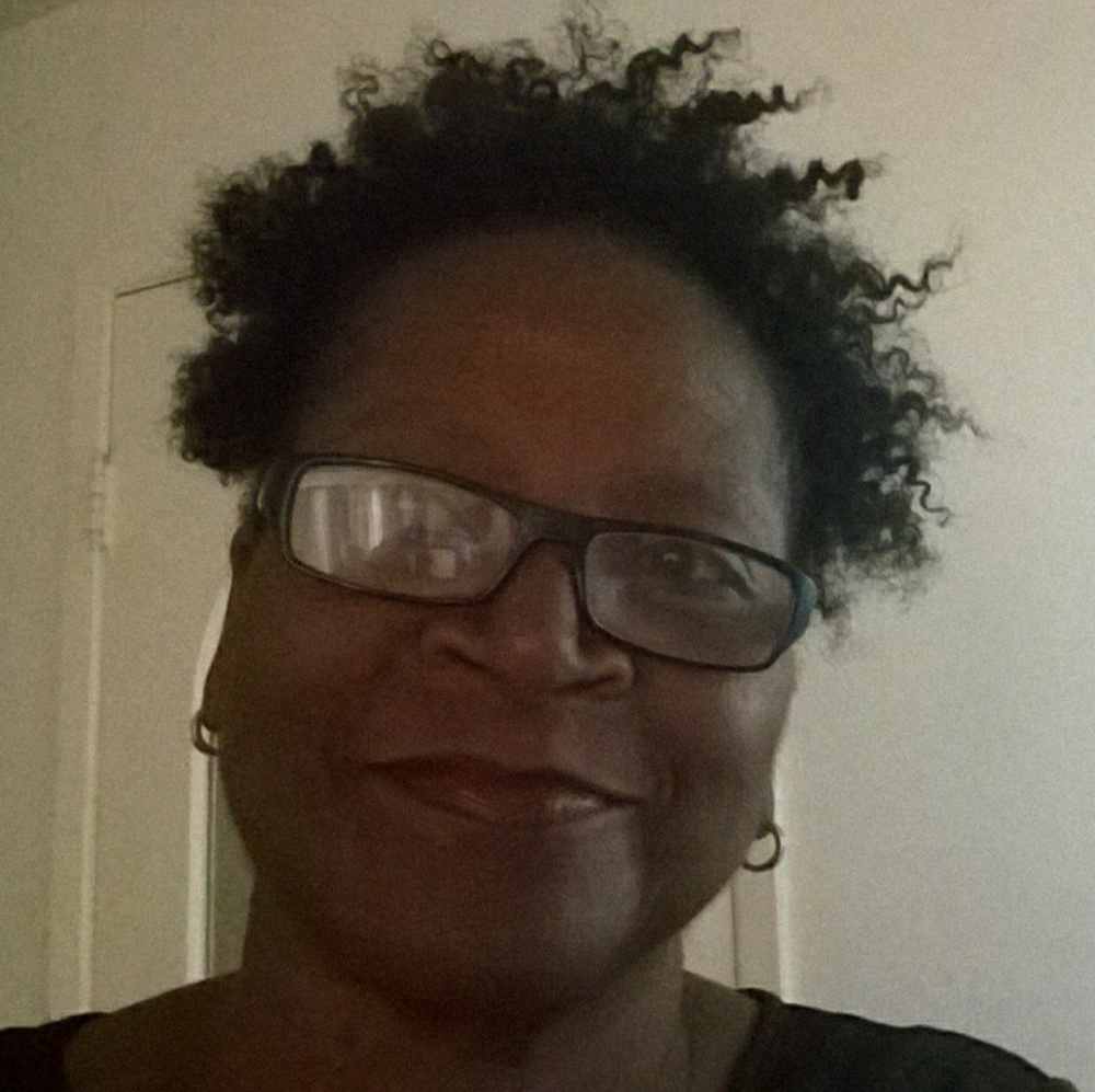 Meet your Posher, Linda